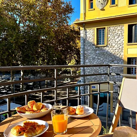 Ciste Avec Terrasse A شقة كانيو سور مير