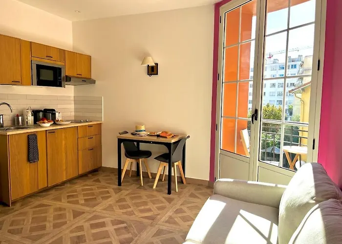 Ciste Avec Terrasse A