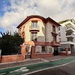 Ciste Avec Terrasse A *