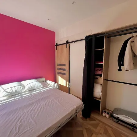 Ciste Avec Terrasse A Apartmán *