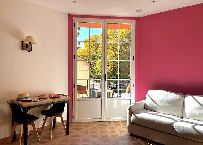 Ciste Avec Terrasse A Apartmán *