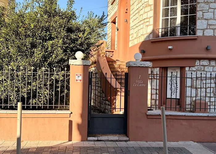 Ciste Avec Terrasse A Cagnes-sur-Mer